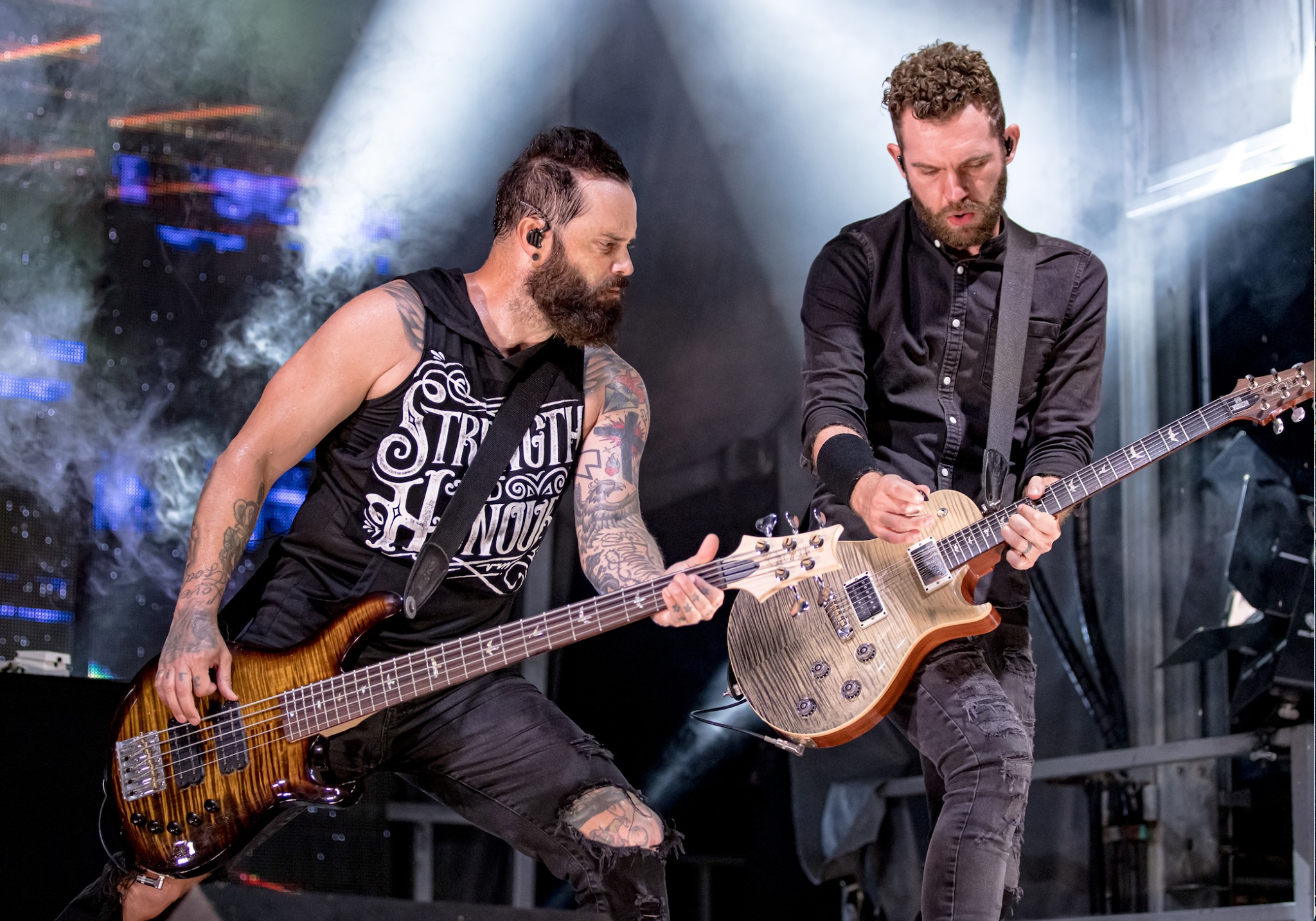 Skillet releases hardhitting new single, asks fans to stand firm in